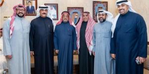 بالصور..
      ديوان
      فهد
      التميمي
      يستقبل
      المهنئين
      بمناسبة
      شهر
      رمضان
      المبارك - الكويت الاخباري